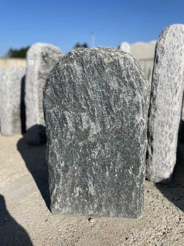 Serpentin-Felsen, getrommelt Serpentin-Felsen, getrommelt
