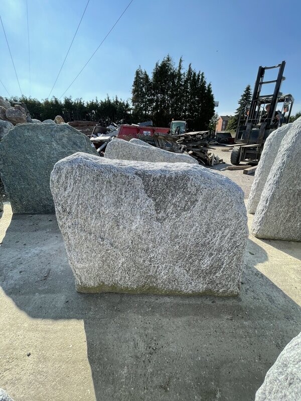 Silber-Gneis-Felsen, getrommelt Silber-Gneis-Felsen, getrommelt