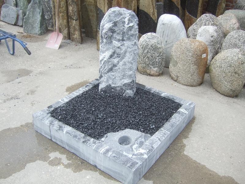 Alaska-Grau-Einfassung, Seiten gesägt, OF spaltrau mit Felsen, spaltrau Alaska-Grau-Einfassung, Seiten gesägt, OF spaltrau mit Felsen, spaltrau