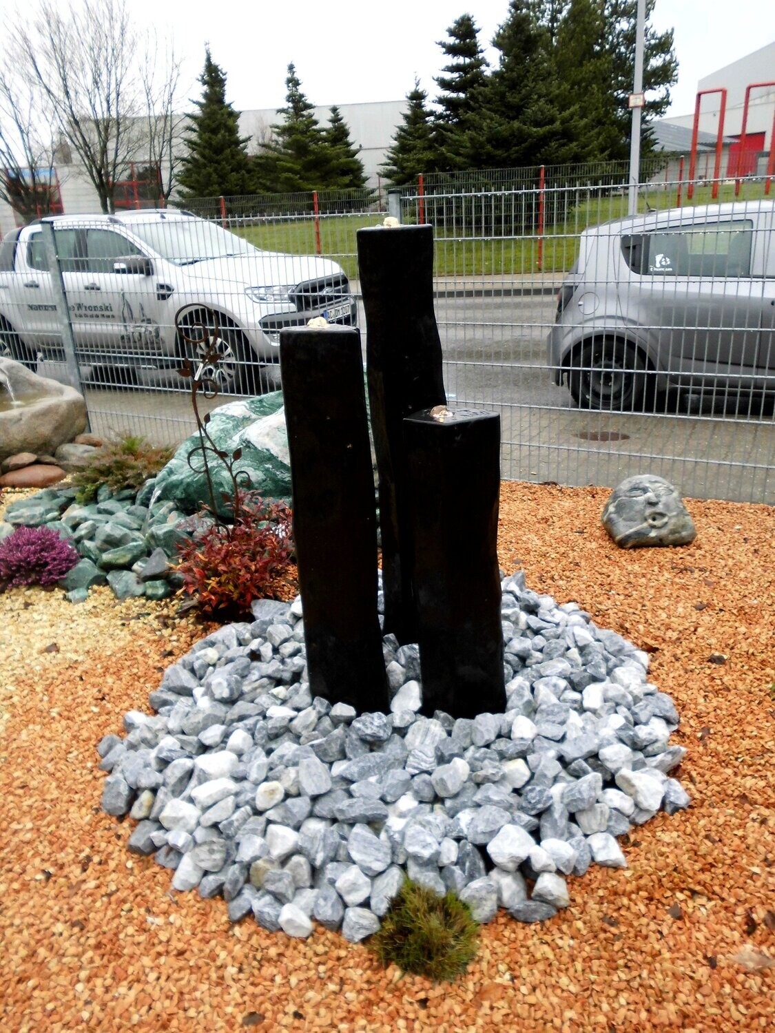 3er-Gruppe-Basalt, poliert, gebohrt mit LED's