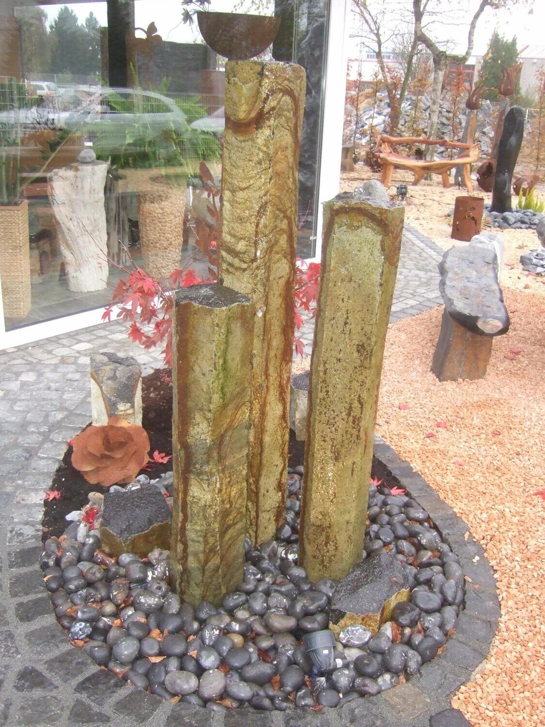 3er-Gruppe-Basalt afghanisch, gebohrt