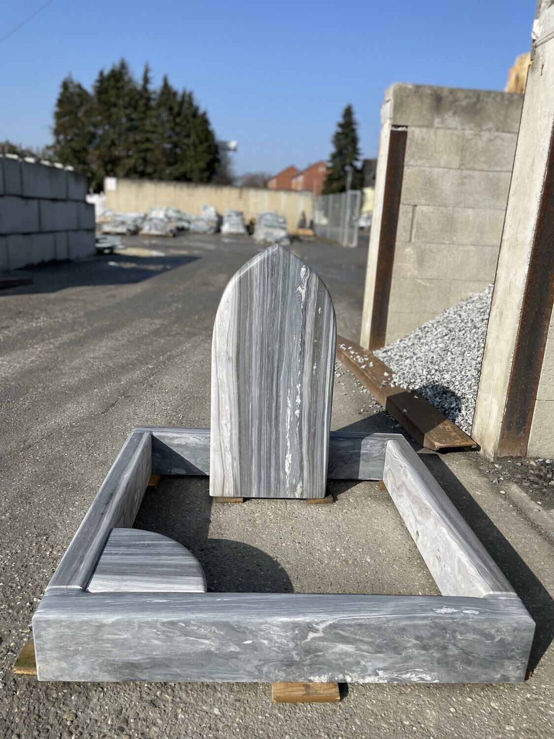 Palissandro-Blue-Grabanlage, satiniert