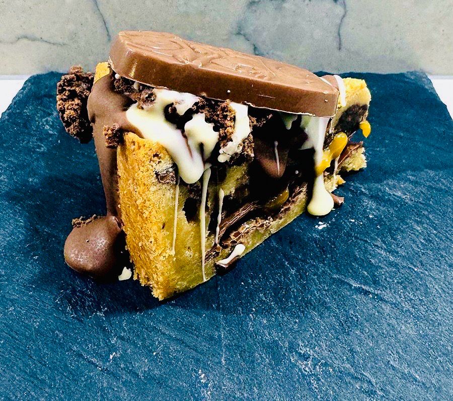 Caramel & Brownie Cookie Pie