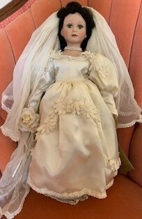 Seymour Mann Scarlett O&#39;Hara Doll in Bridal Gown