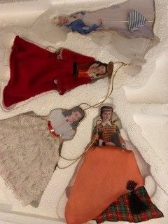 Bradford Ornaments Set 2