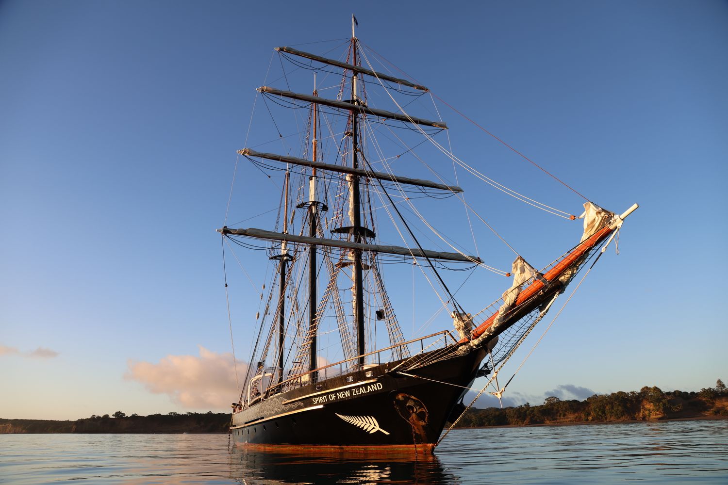 Spirit of New Zealand 2
