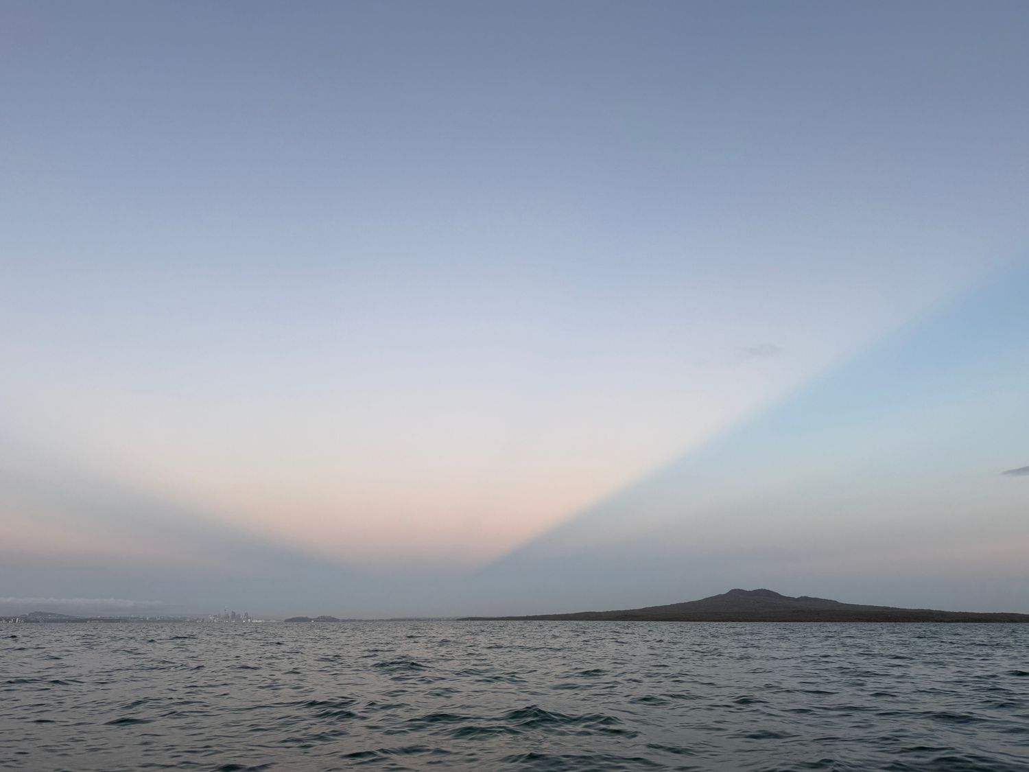 Rangitoto Rays