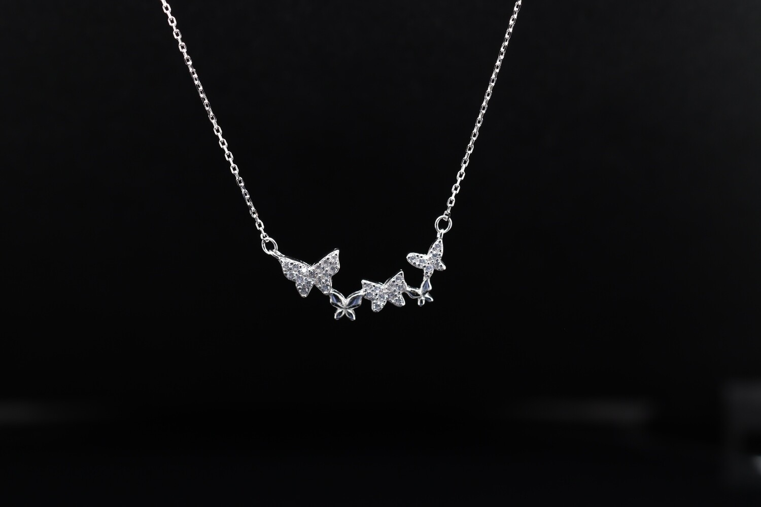 Solitaire Shining Butterfly Pendant