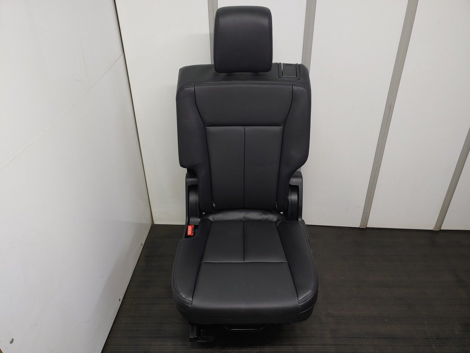 Ford Expedition Second Row Seat