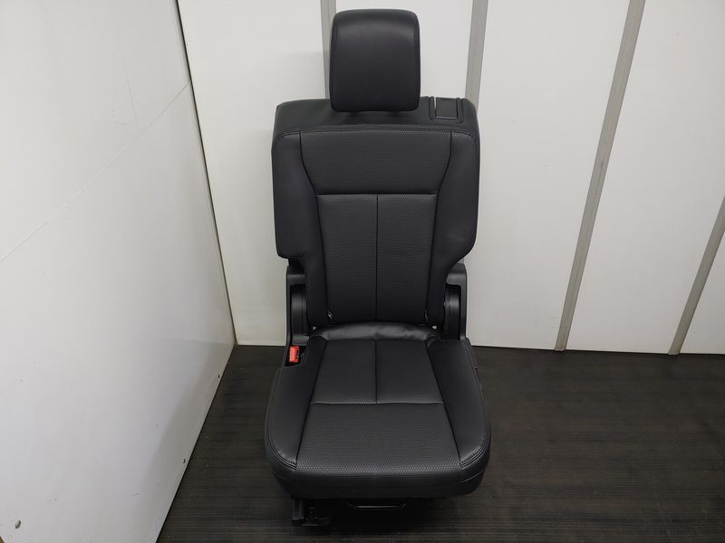 Ford Expedition Second Row Seat
