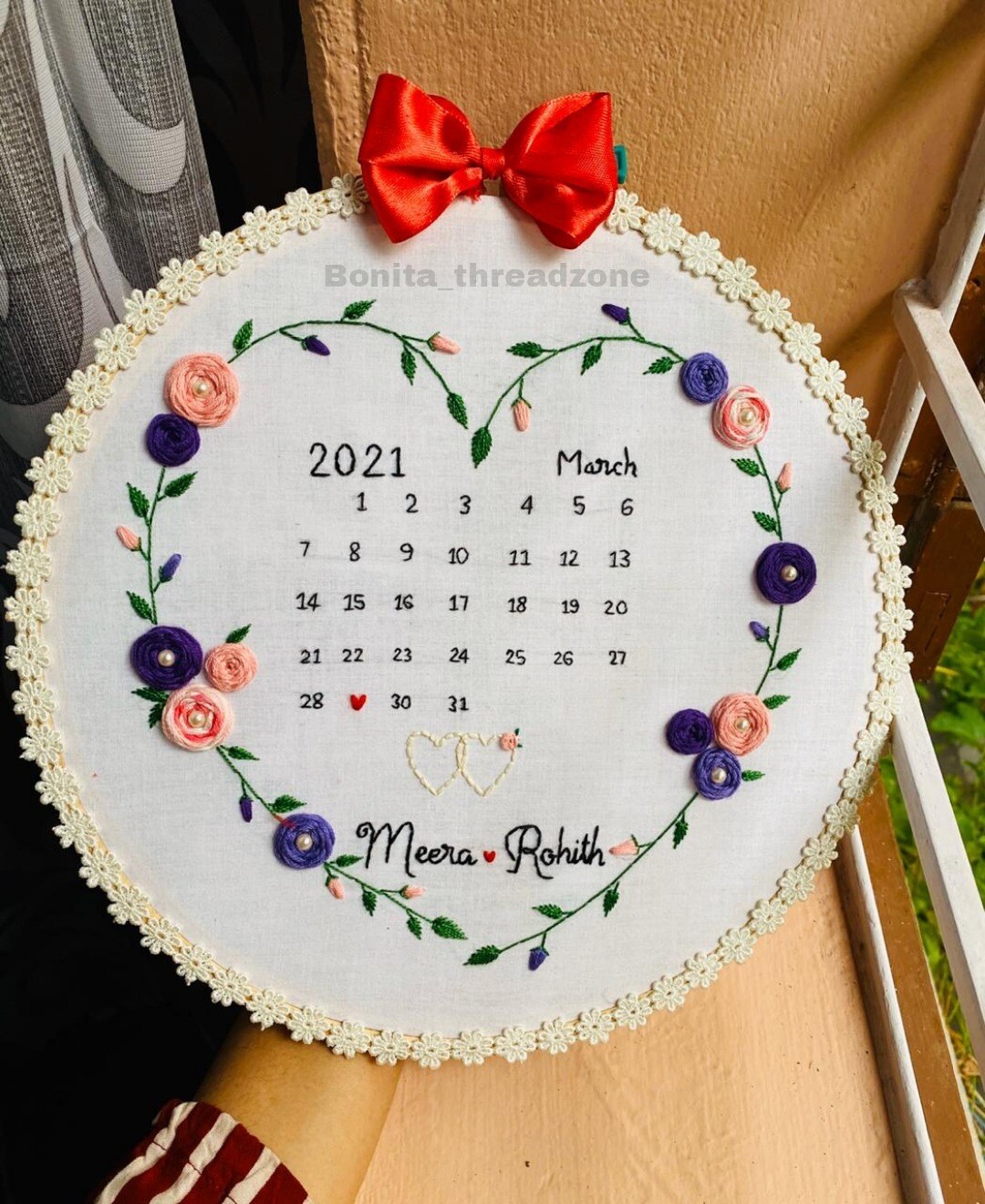 Wedding theme, Calendar Hoop, Save the date