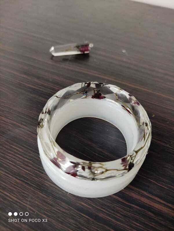 Resin products (bangles, keychains, earrings)