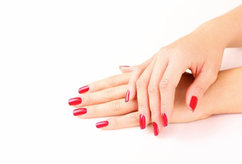 Relleno de uñas acrílicas