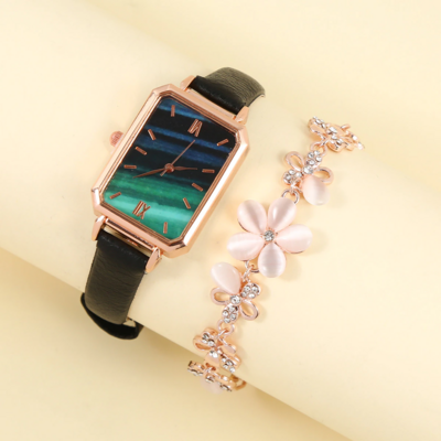 Fashionable casual vintage Roman Quartz Feminine Leather Watch Sky Fantasy Style minimalist bracelet watch Lucky five-leaf grass