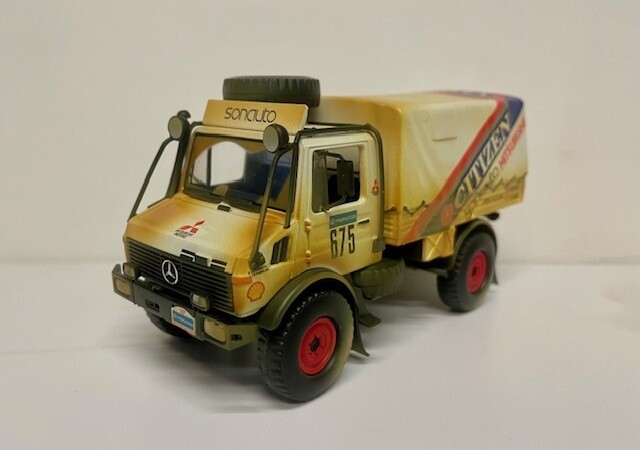 MERCEDES UNIMOG N. 675 RALLY PARIGI DAKAR  1988 1:43