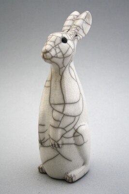 Medium standing Hare