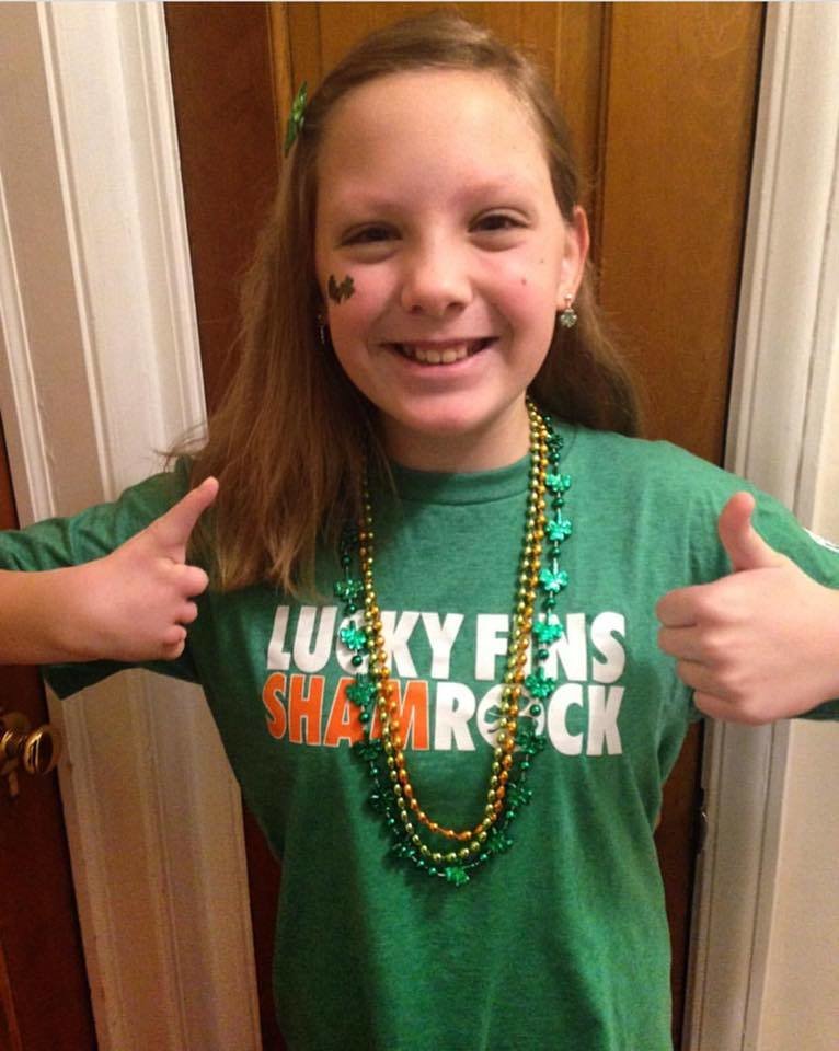 LIMITED EDITION YOUTH Lucky Fins ShamRock" T-Shirt