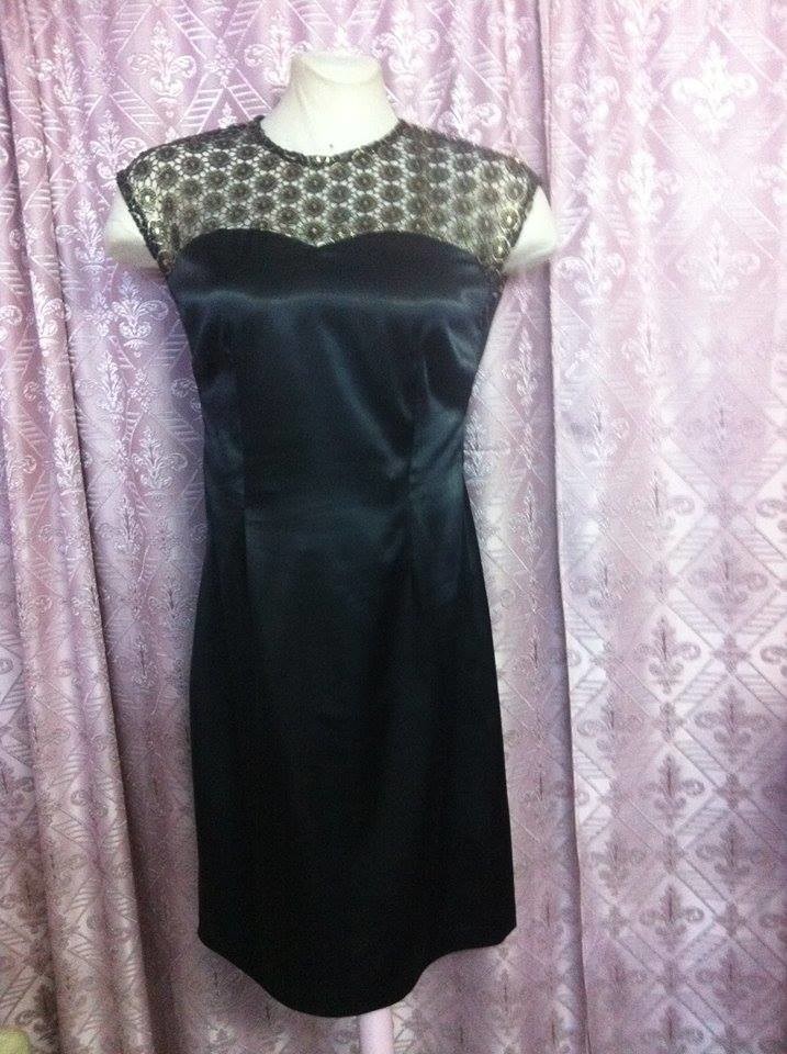robe  bustier en dentelle