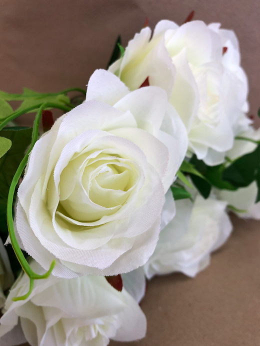 RAMO DE ROSAS X 7 SURT