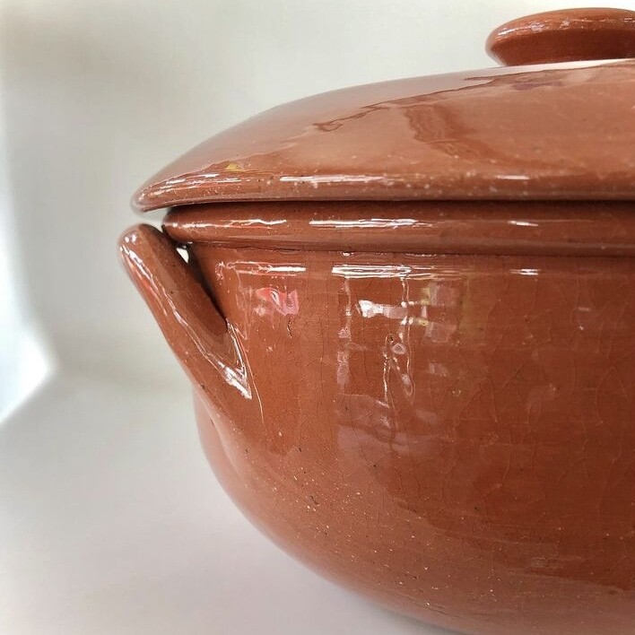 OLLA 22CM BARRO C/TAPA