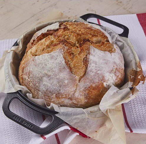 OLLA C/TAPA HIERRO DOBLE USO 6LTS VICTORIA 38816