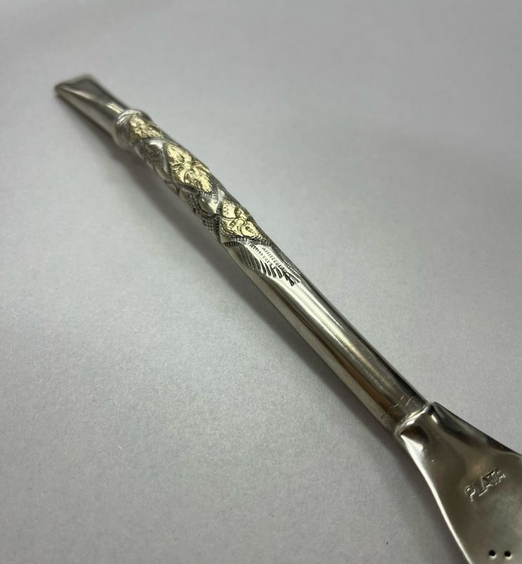 BOMBILLA DE  PLATA GRUESA C/APLIQUE