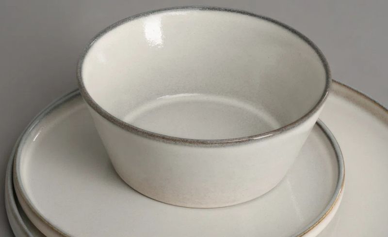 BOWL CERAMICA CONICO 14.8x6CM BEIGE C/BORDE