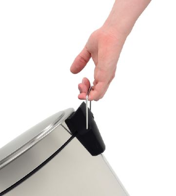 RECIPIENTE C/ PEDAL 30LT  T/ACERO INOX TRAMONTINA