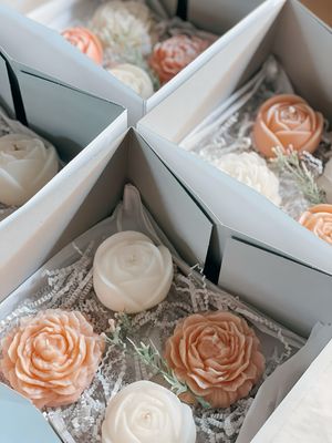 Floral Self Care Gift Box | Self Care | Blooms + Breezes l Candles | Wax Melts | Floral Collection | Luxury | LiveCheerMeditate