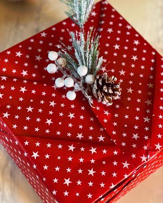 The Cozy Night In| LiveCheerMeditate | Candles | Gifts | Self- Care | Gift | Wrapped | Luxury