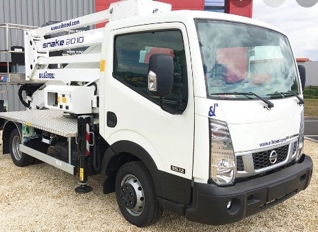 NACELLE  ARTICULEE SUR VL - HAUTEUR DE TRAVAIL 20 M