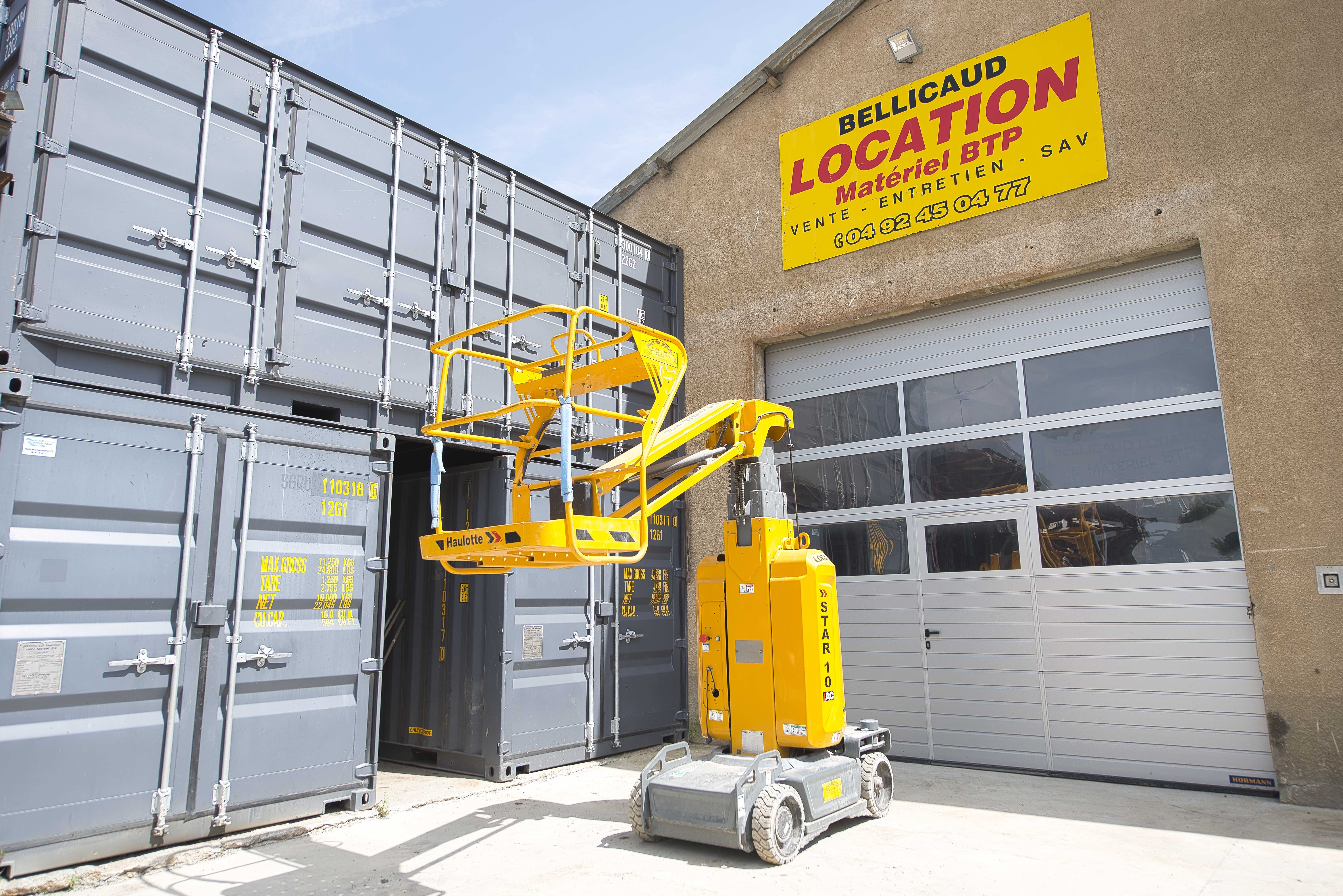 NACELLE ELECTRIQUE MAT VERTICAL - HAUTEUR DE TRAVAIL : 10 M