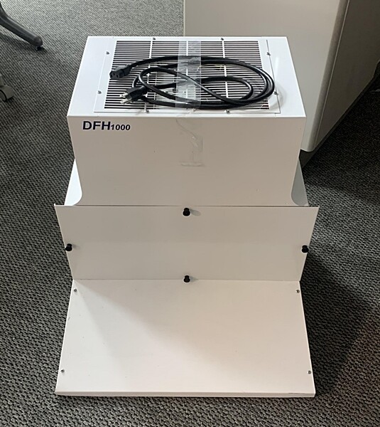 Quatro DFH-1000 Ductless Fume Hood *Excellent Used Condition