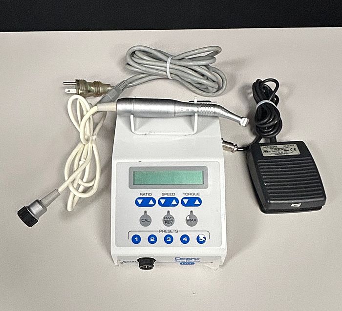 Dentsply DTC Tulsa Dental - AEU-25 & TUL-8M (8:1) Handpiece *Good Used Condition