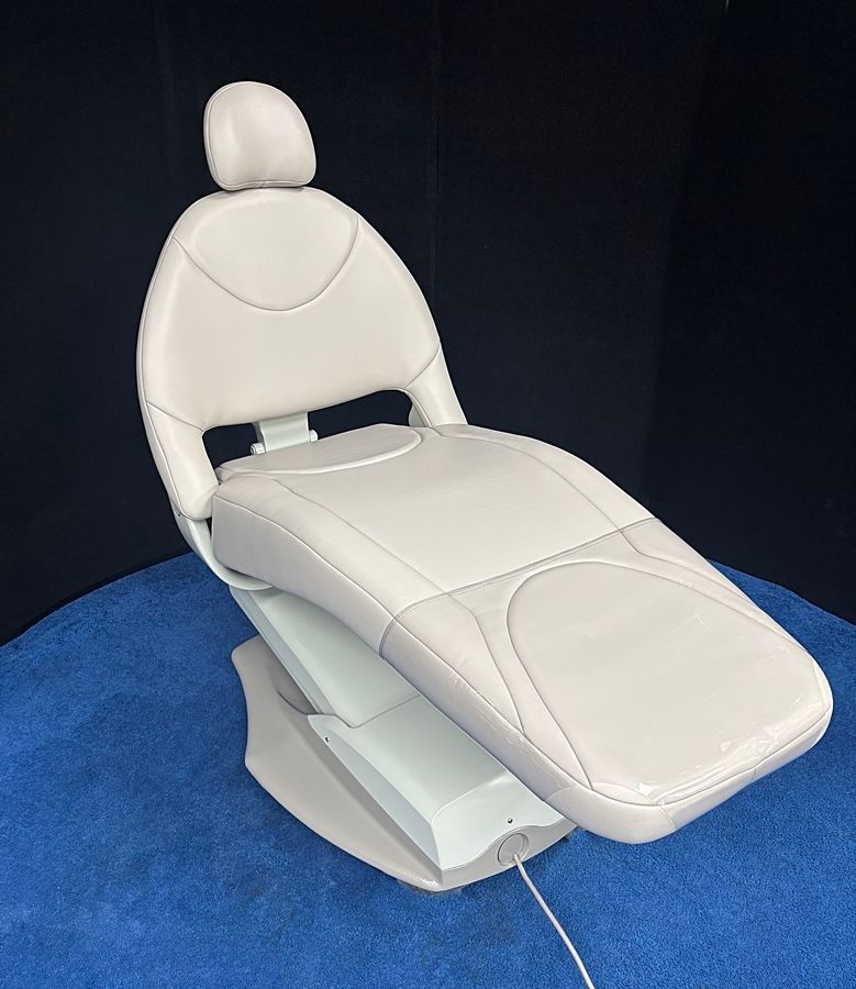Midmark UltraComfort Dental Patient Chair - New, Plush Style Ultraleather Upholstery, Color of Your Choice *Refurbished