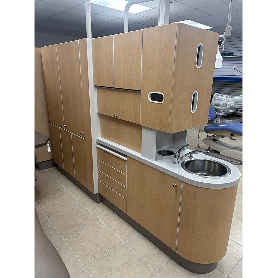 ADEC 5543 Center Island Console w/ X-Ray Pass Through & Privacy Doors (Limbar Maple) *Excellent Used Condition