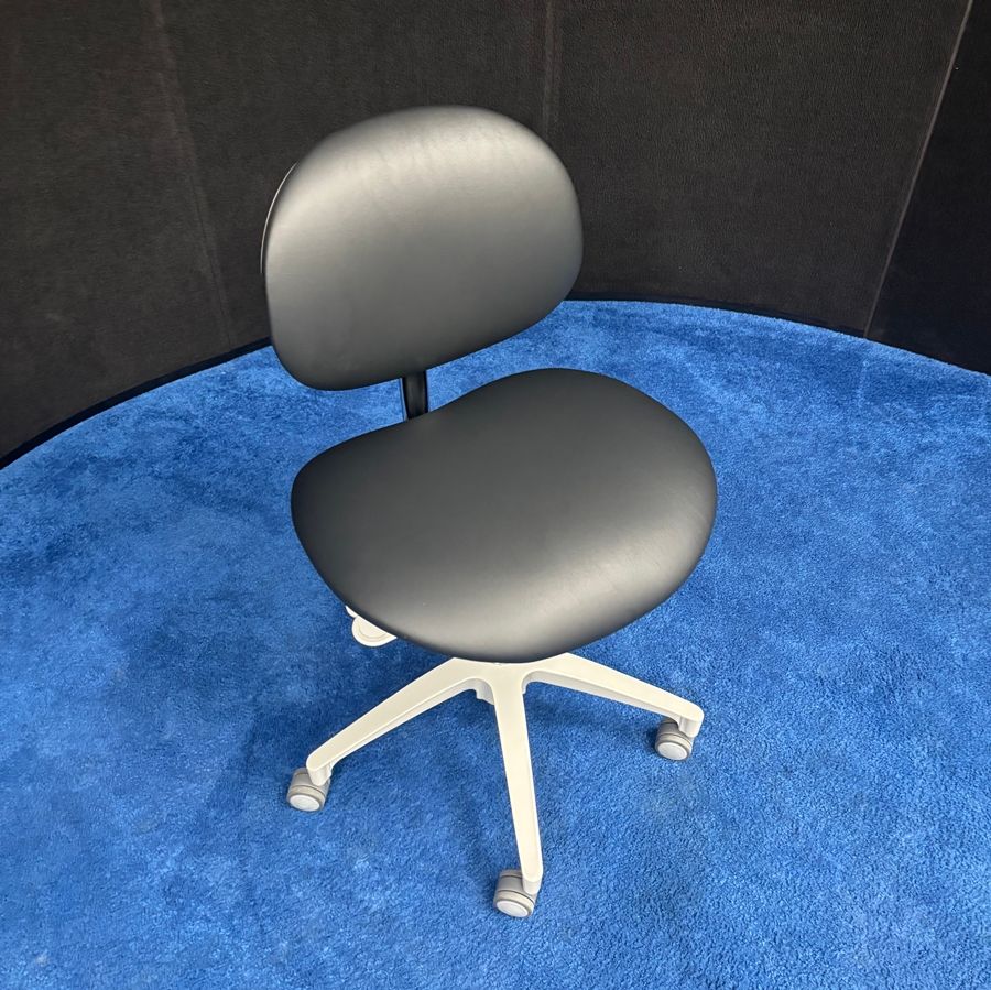 Pelton & Crane Dental Doctor Stool - Color of Choice Vinyl Upholstery *Refurbished (Black)
