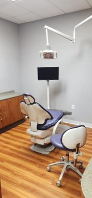 ADEC 511 Dental Patient Chair w/ Radius Monitor Mount & Screen - NEW Ultraleather Upholstery, Color of Choice *Refurbished