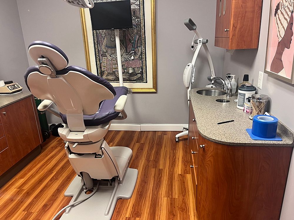 ADEC 411 Dental Patient Chair w/ Radius Monitor Mount & Screen - Plush Style, Ultraleather Upholstery, (Color of Choice) *Refurbished