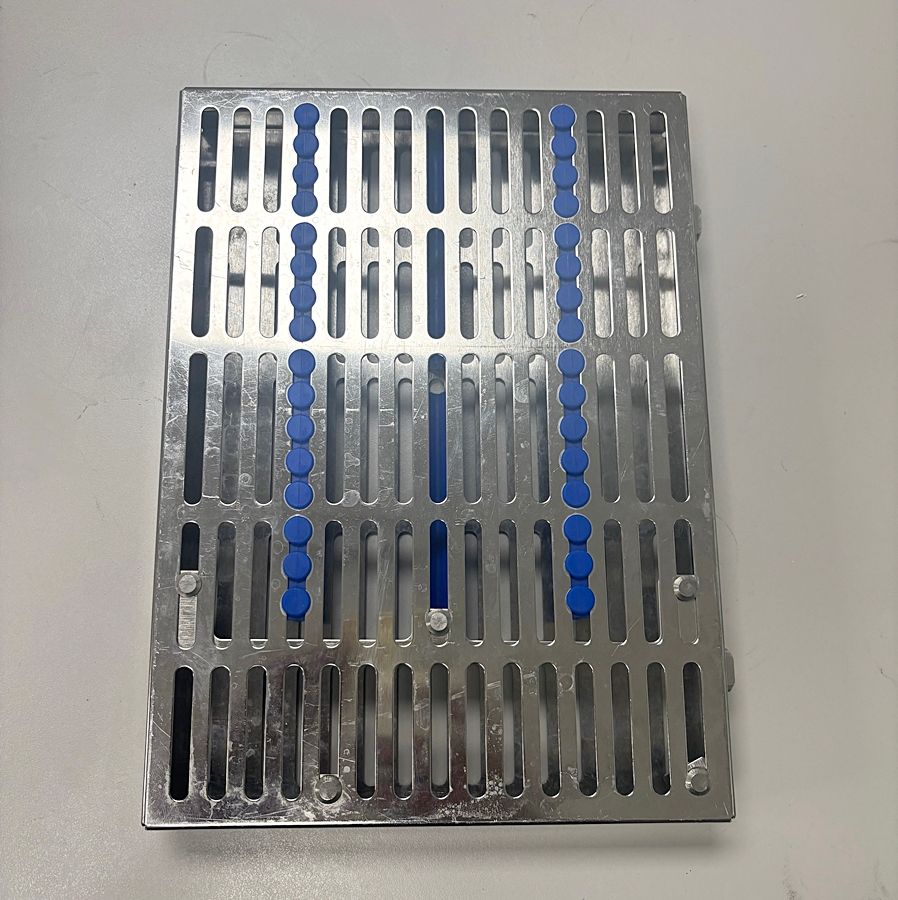 Hu-Friedy Sterilization Cassette (Blue) (11 Hu-Friedy Sterilization Cassette (Blue) (11" x 8" x 1 1/4") *Used