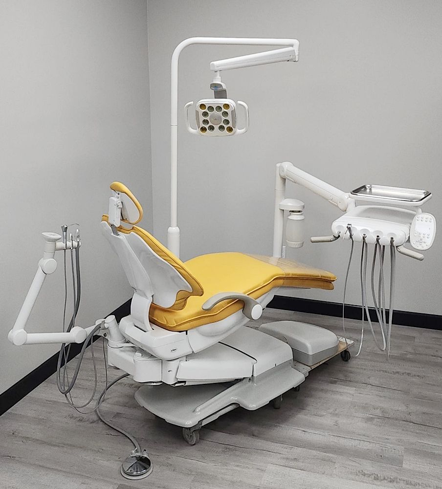 ADEC 511-532-551-571L - Complete Operatory Package (White) - Radius LED Light, Delivery, Assistant Pkg. - Ultraleather Upholstery - Color of Choice *Refurbished