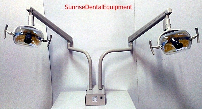 Dual ADEC 6300 Dental Examination Lab Light *Refurbished