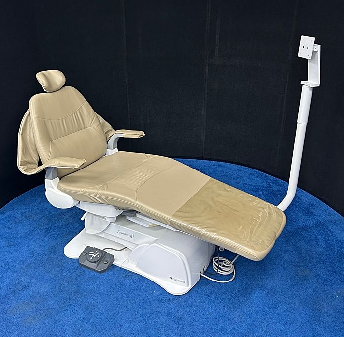 Belmont X-Calibur V Bel-50 Dental Patient Chair w/ Radius Monitor Mount - New Seamless Vinyl Upholstery, Back Seat Chair Controls *Refurbished