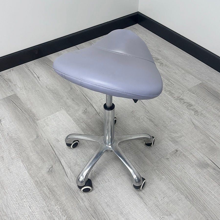 Dental Saddle Style Stool (Light Purple Vinyl) *Used Condition
