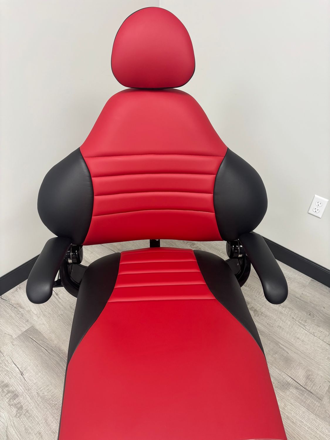 Forest 3900 Dental Patient Chair - Red & Black Ultraleather Upholstery *Refurbished