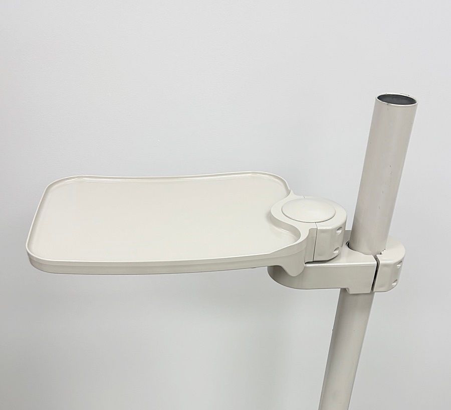 Hanil Dental Accessory Tray (HL-03207-A) - Post Mount - Positionable *Refurbished Hanil Dental Accessory Tray (HL-03207-A) - Post Mount - Positionable *Refurbished