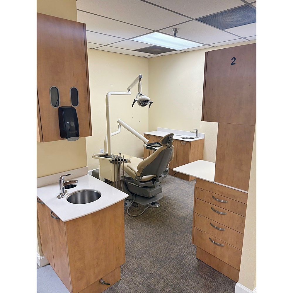 3 ROOM OFFICE PACKAGE - (3) Forest 3900 Chairs, (9) MCC Cabinets, (5) Dental Stools *Certified Used Condition