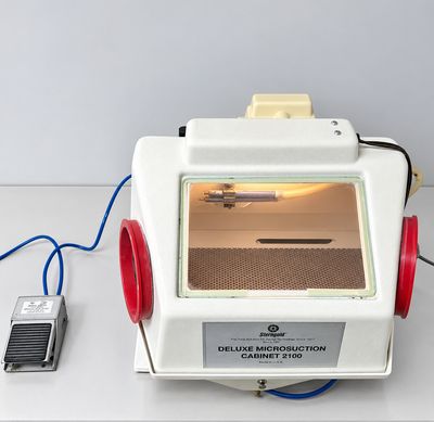 Sterngold Cabinet 2100 Deluxe MicroSuction (2102246) Dental Lab Sandblaster *Used Condition