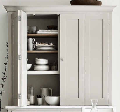 4 Door Bi-Fold Pantry Dresser Cabinet, Kitchen Style: Windsor, Width: 1000mm Wide