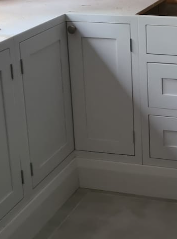 2 Door L Shaped Corner Base Cabinet, Kitchen Style: Windsor
